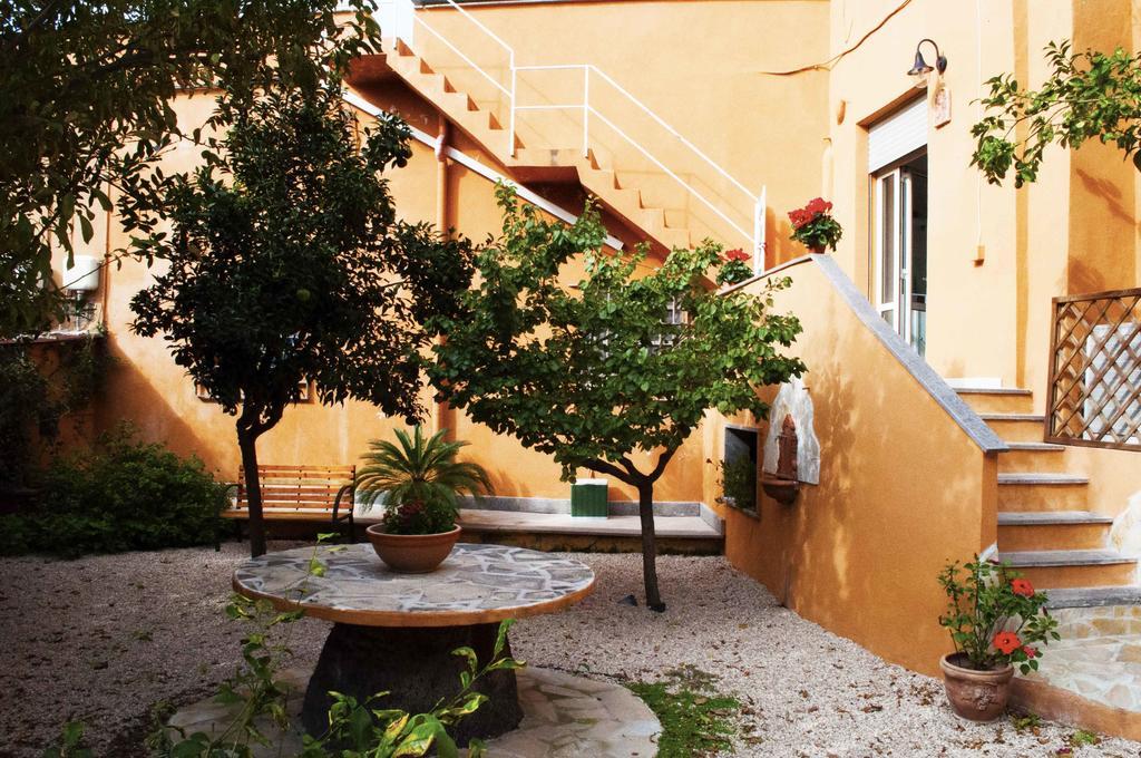Il Giardinetto Guest House Чивитавеккья Экстерьер фото